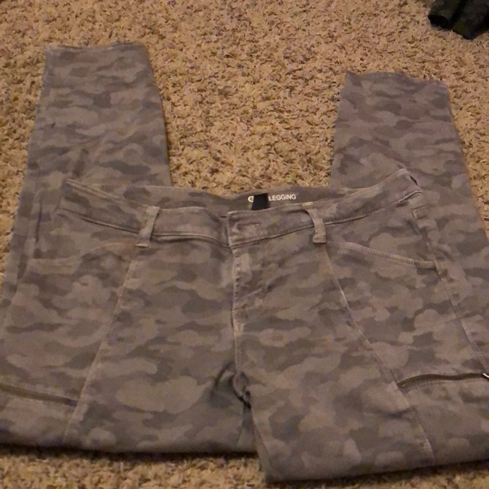 Gap camo jeans
